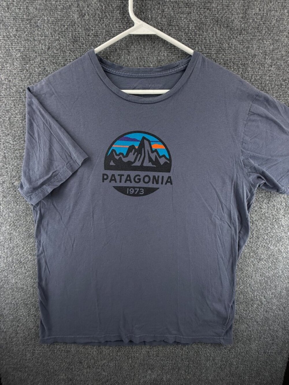 Patagonia Men Slim Fit Large Blue T Shirt Short Sleeve Logo Lightweight Organic